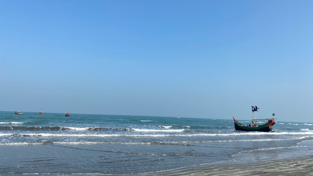 নীল দিগন্তের কাব্য
